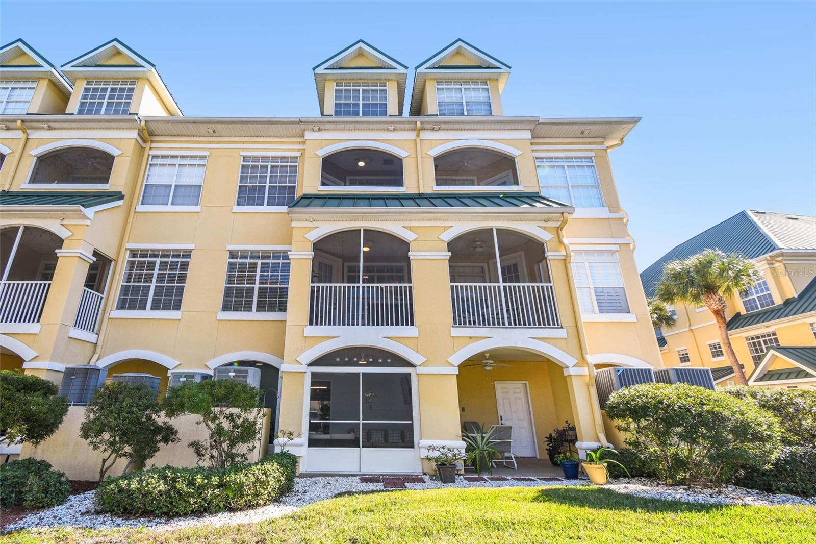 SUNSET BAY TWNHMS - Residential