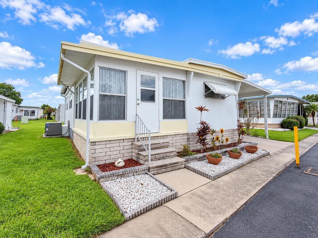41 PINDO PALM STREET E 41