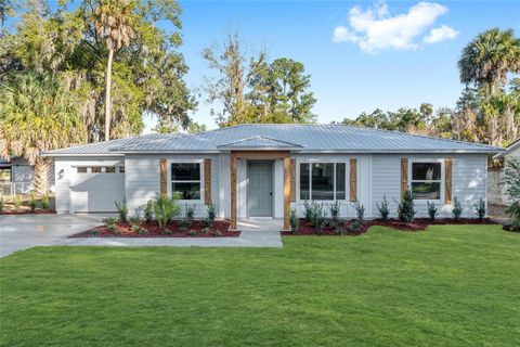 725 SE 10TH PLACE OCALA FL 34471