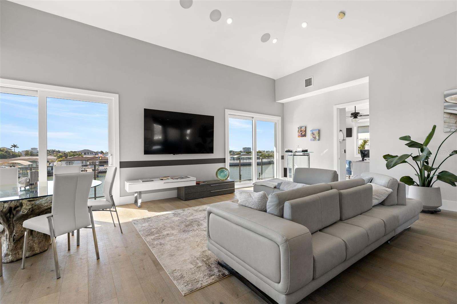 SOUTH CSWY ISLE 2ND ADD - Residential