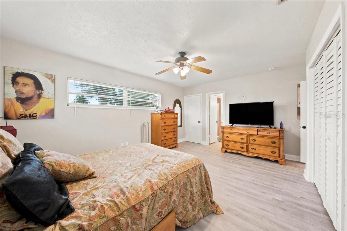 3002 W MARLIN AVENUE