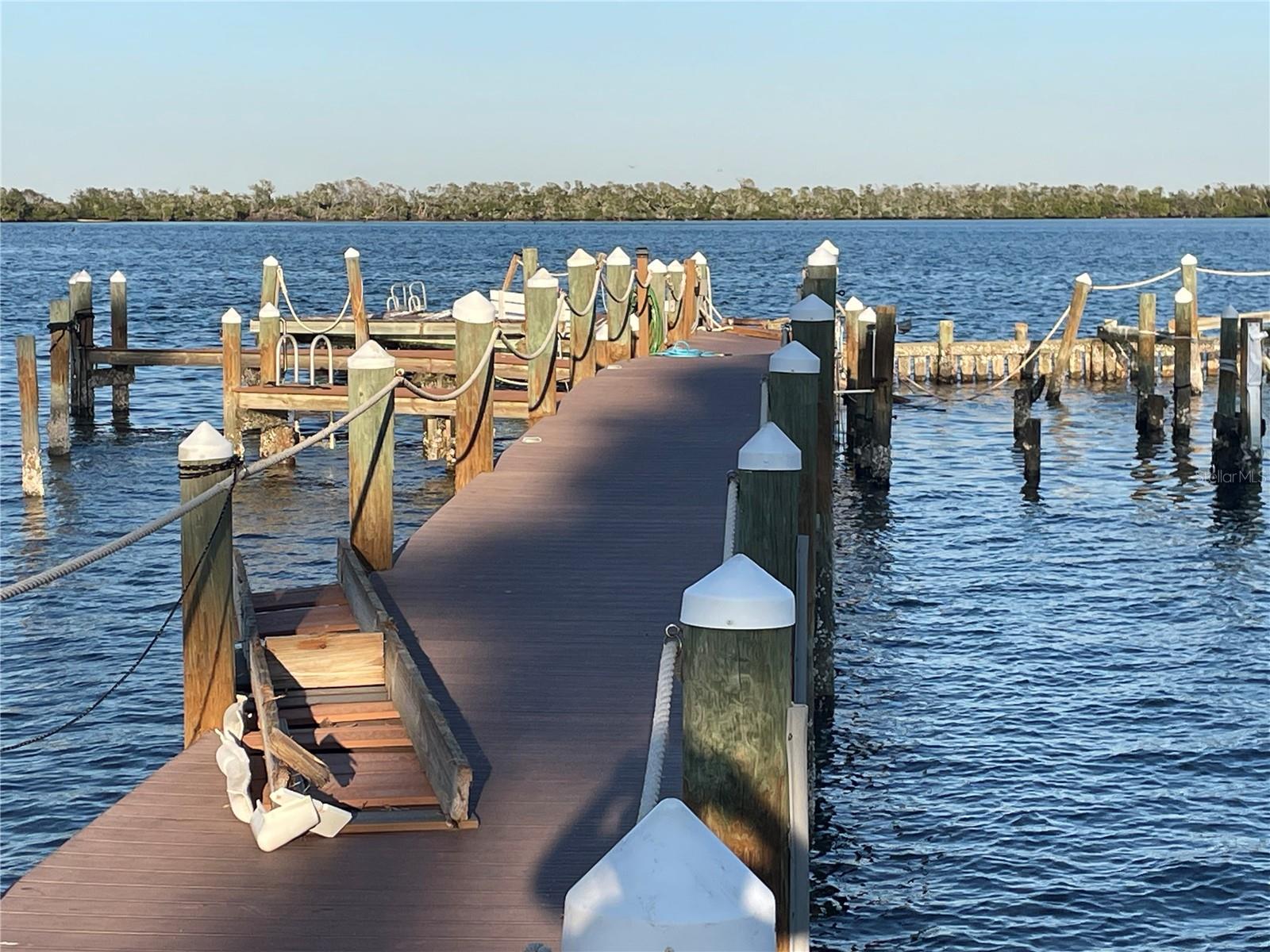 GULFSHORE OF LONGBOAT KEY - Residential