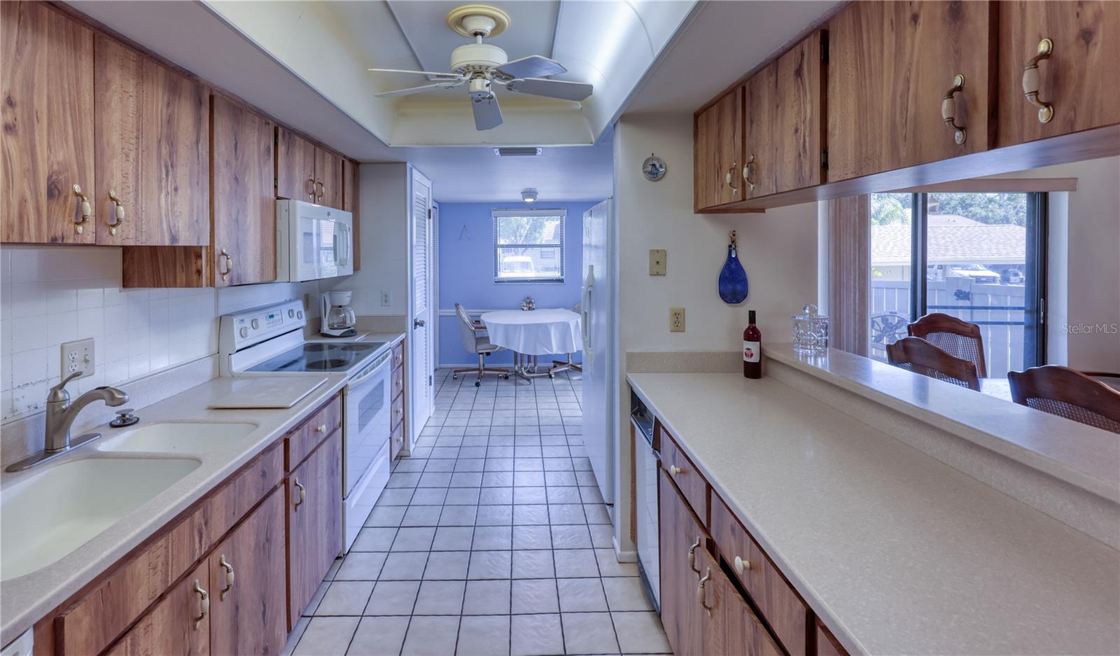 EAST LAKE WOODLANDS CLUSTER HOMES - Residential