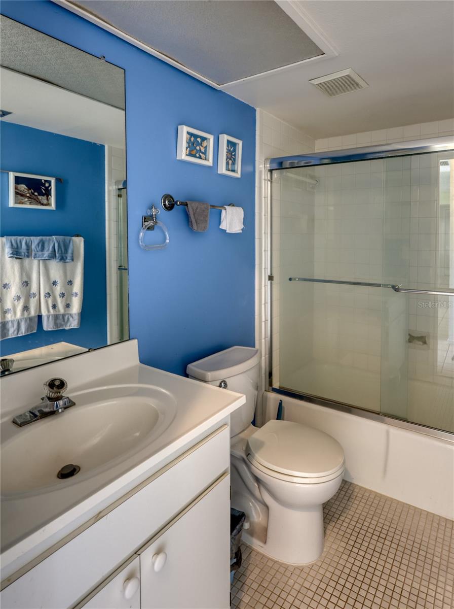 EAST LAKE WOODLANDS CLUSTER HOMES - Residential