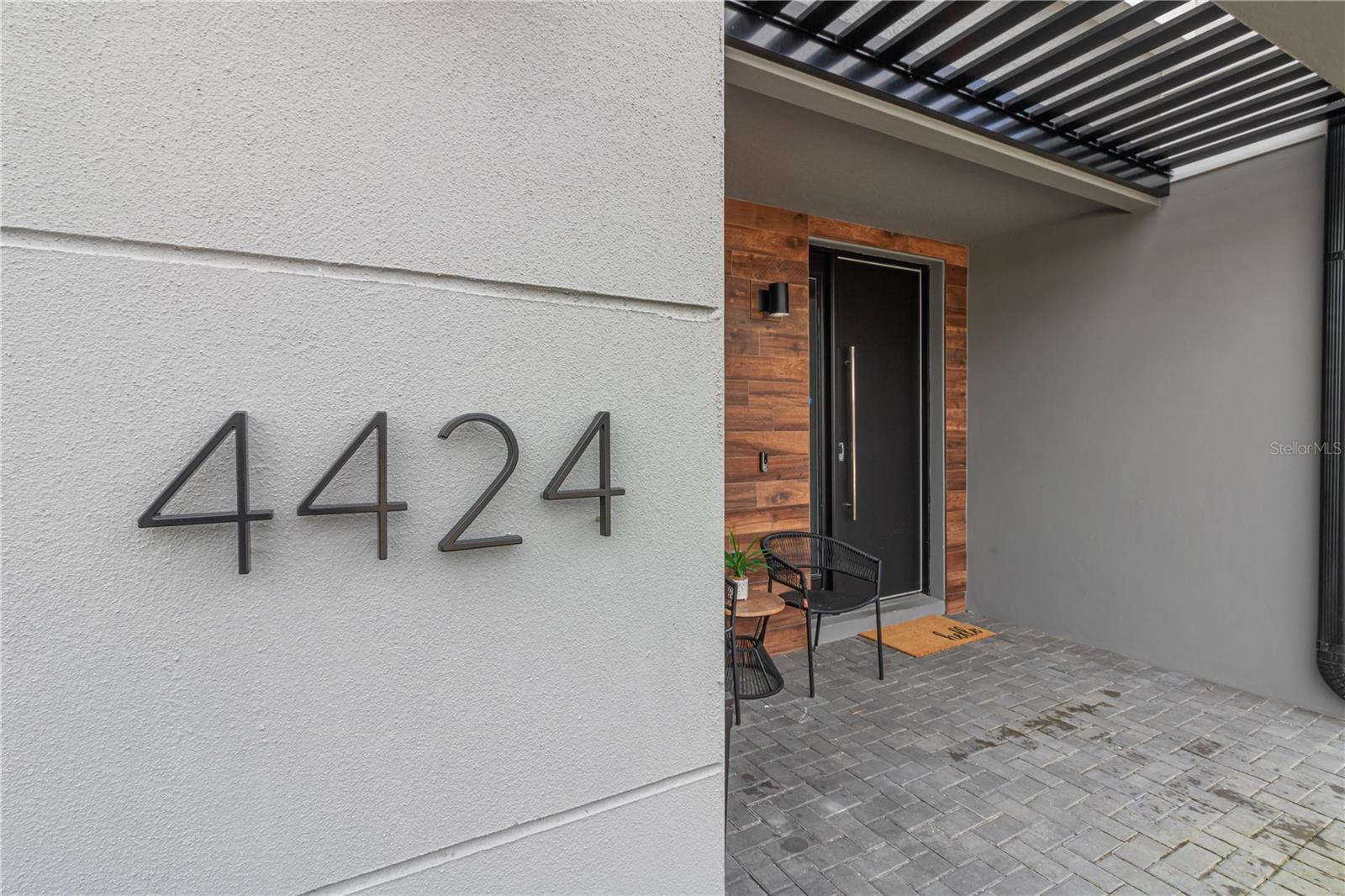 4424 LE REVE COURT