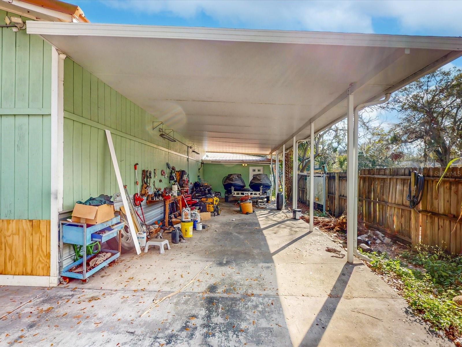 ACREAGE & UNREC - Commercial Sale