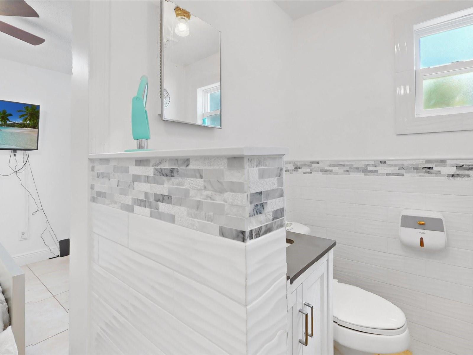 ACREAGE & UNREC - Commercial Sale