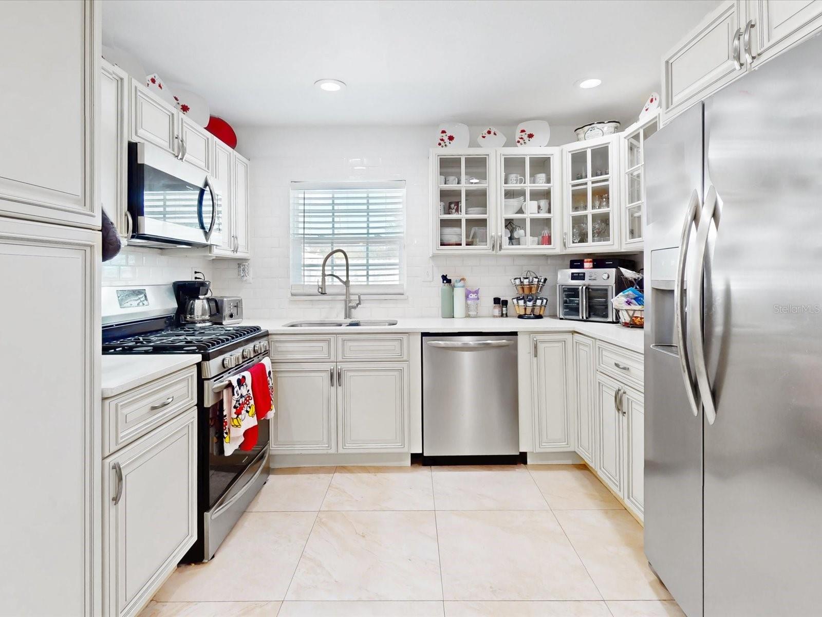 ACREAGE & UNREC - Commercial Sale