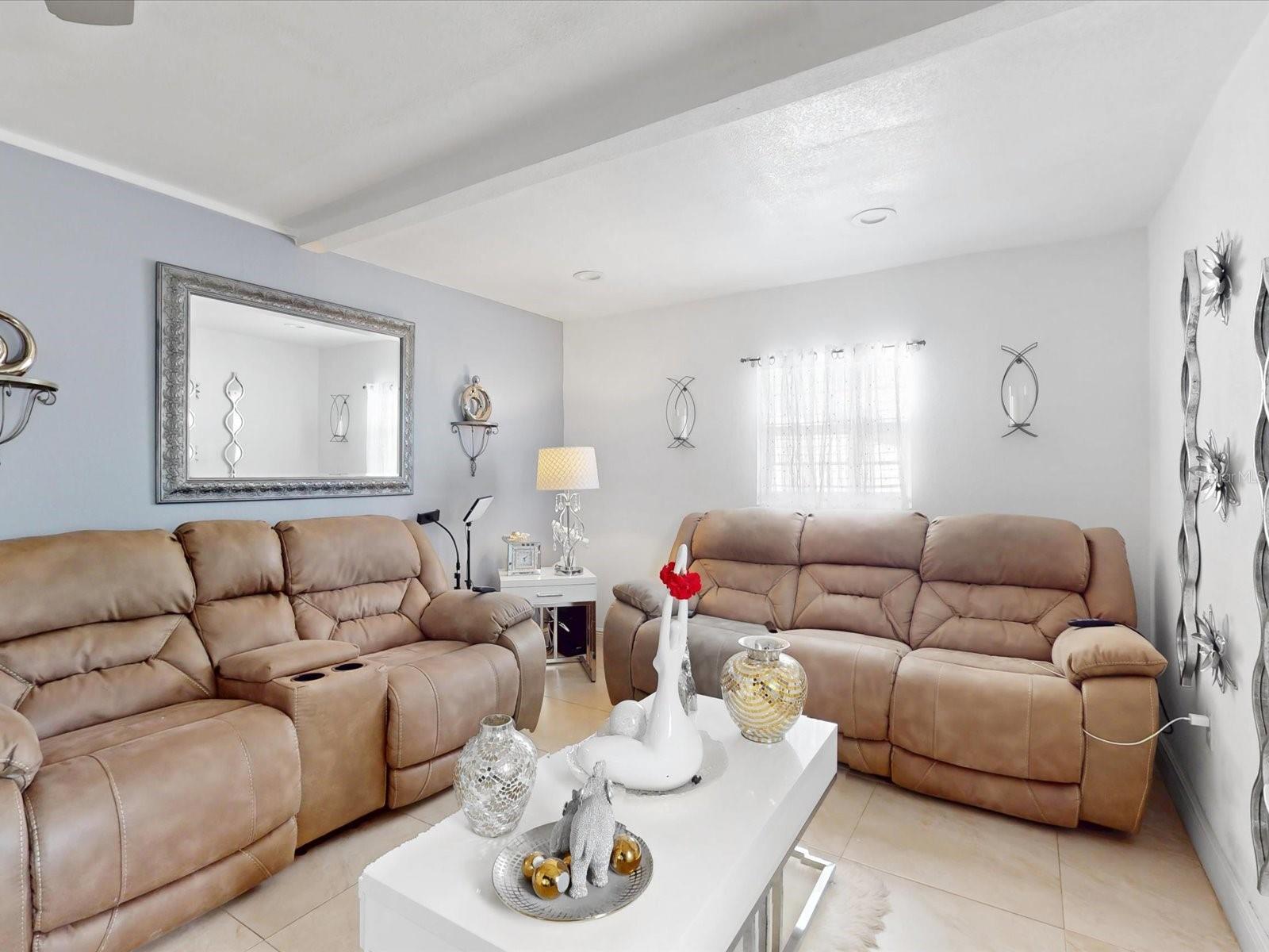 ACREAGE & UNREC - Commercial Sale