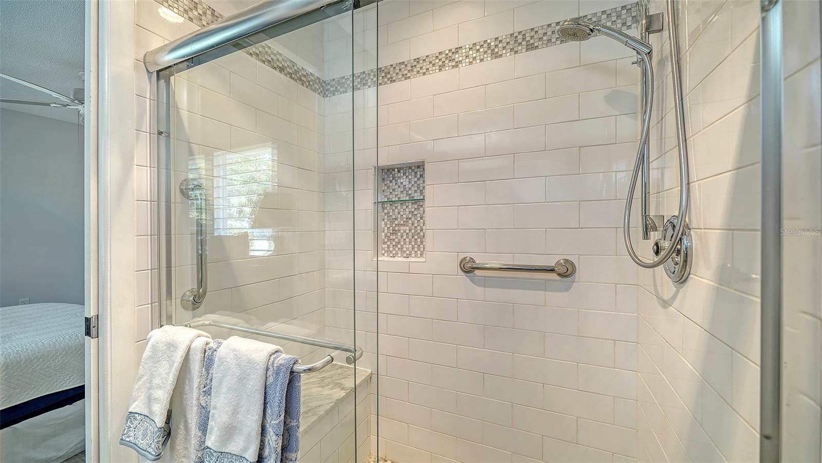 STRATHMORE RIVERSIDE VILLAS - Residential