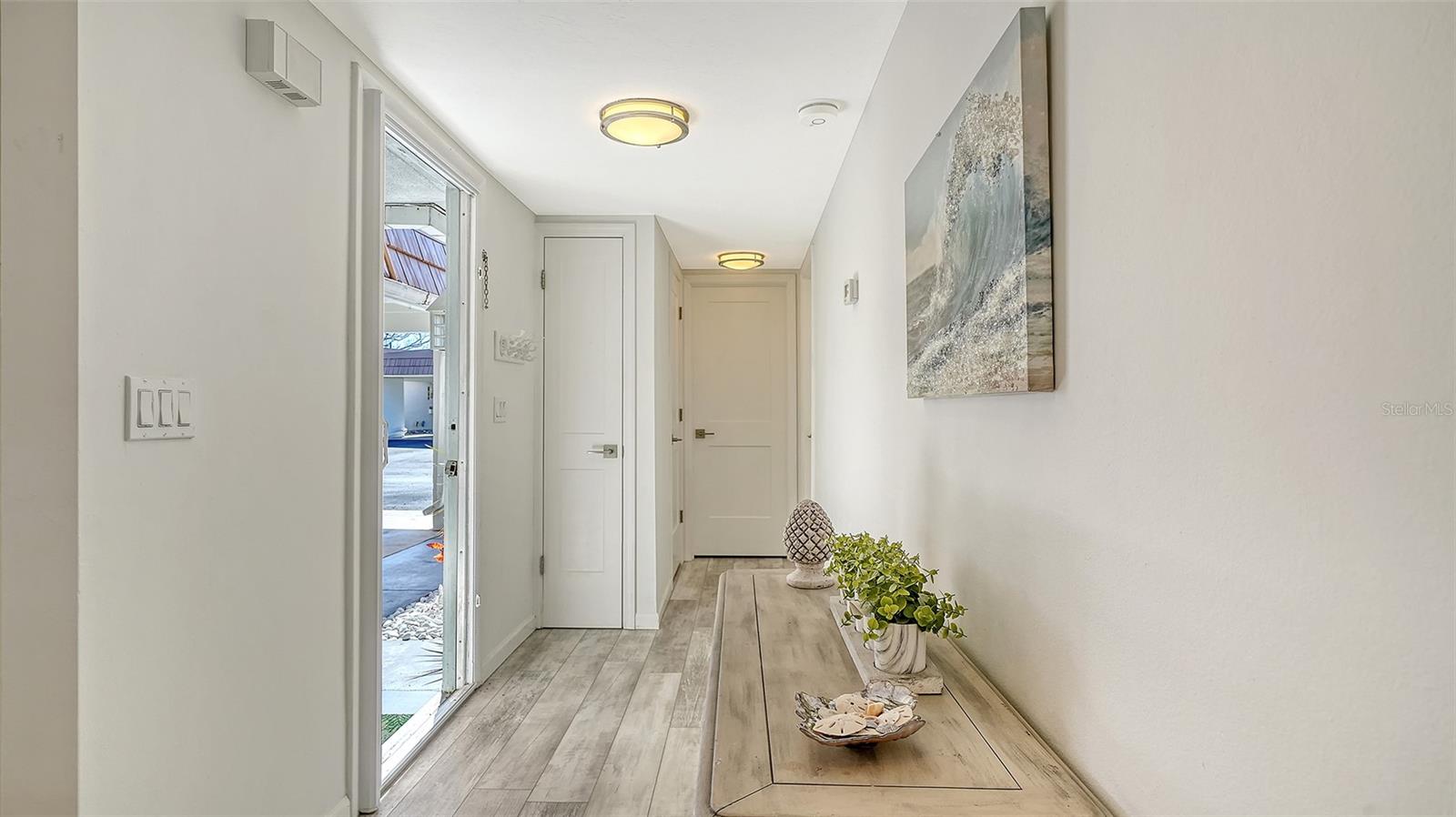 STRATHMORE RIVERSIDE VILLAS - Residential