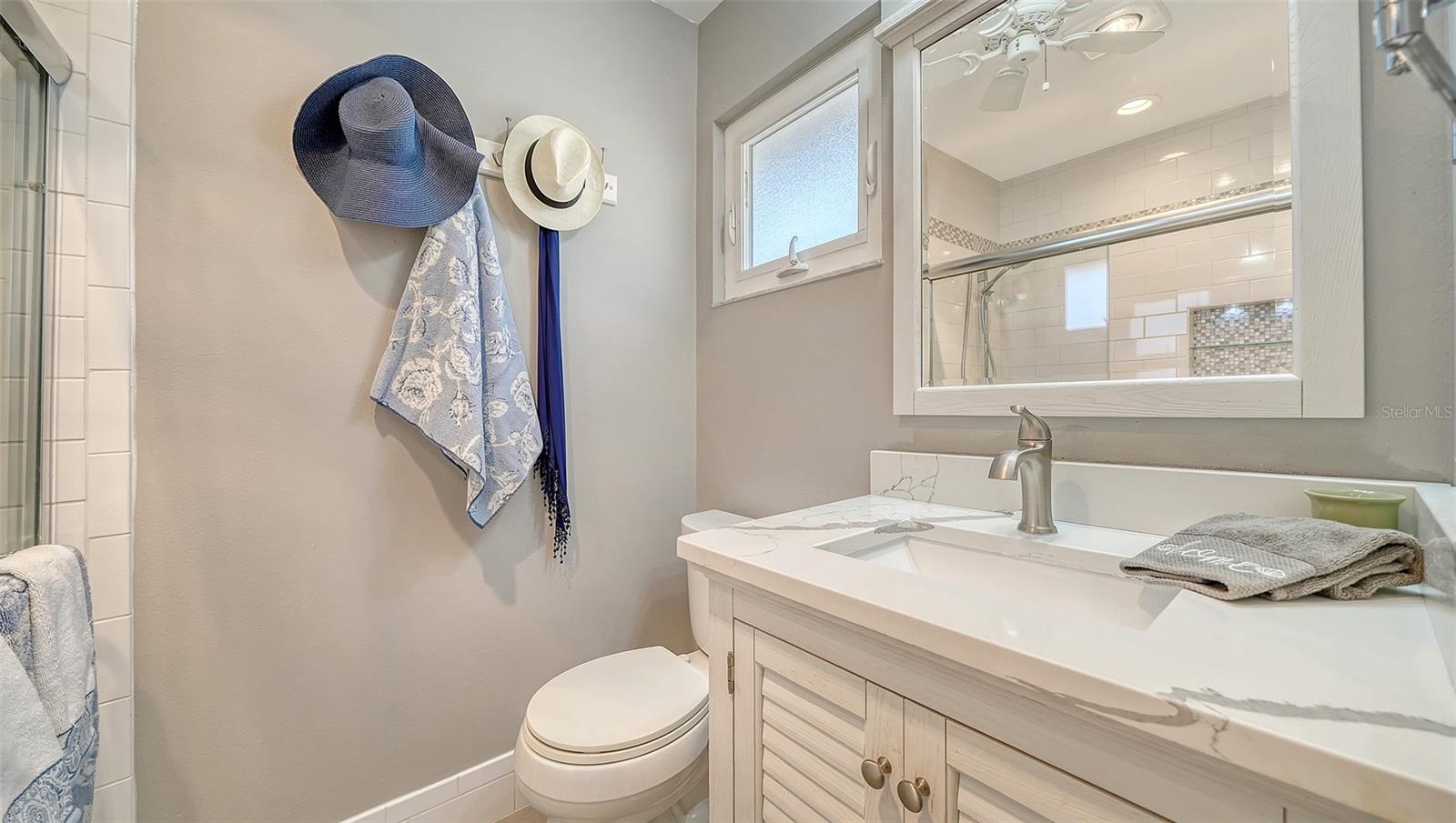 STRATHMORE RIVERSIDE VILLAS - Residential