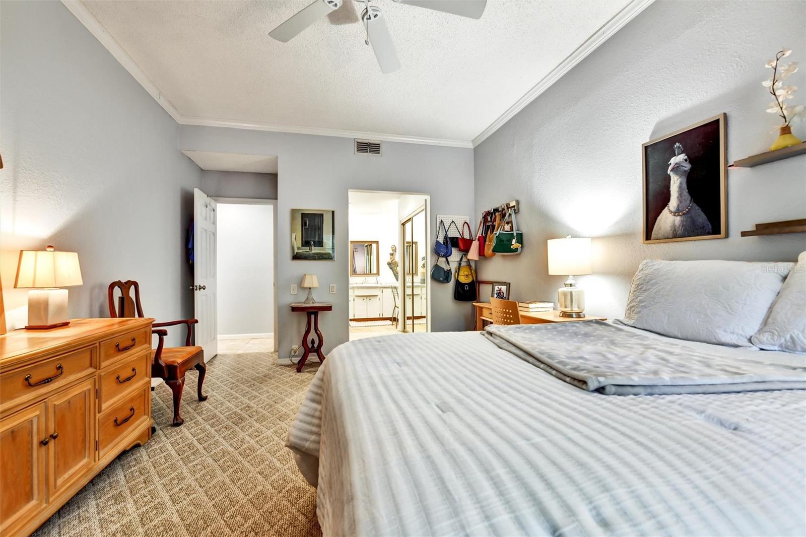 LOS PRADOS CONDO - Residential