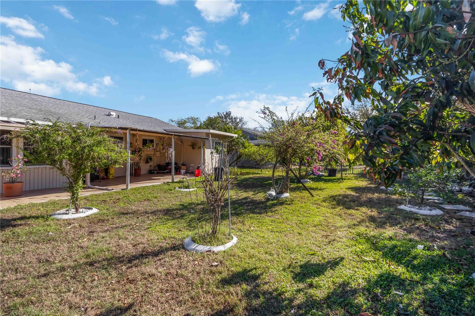 DEL WEBBS SUN CITY FLORIDA UN - Residential