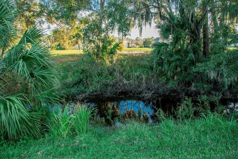 A home in WINTER HAVEN