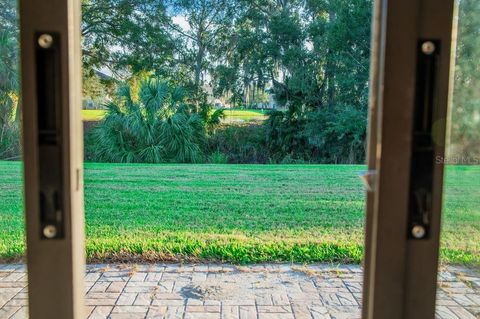 A home in WINTER HAVEN