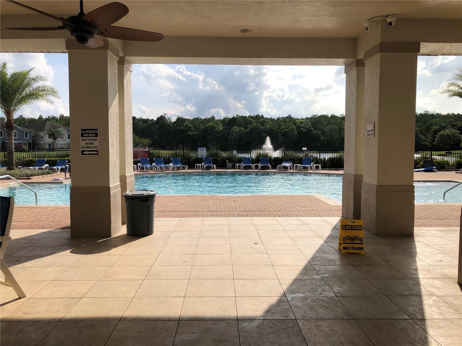 CARTER GLEN CONDO PH 2 - Residential