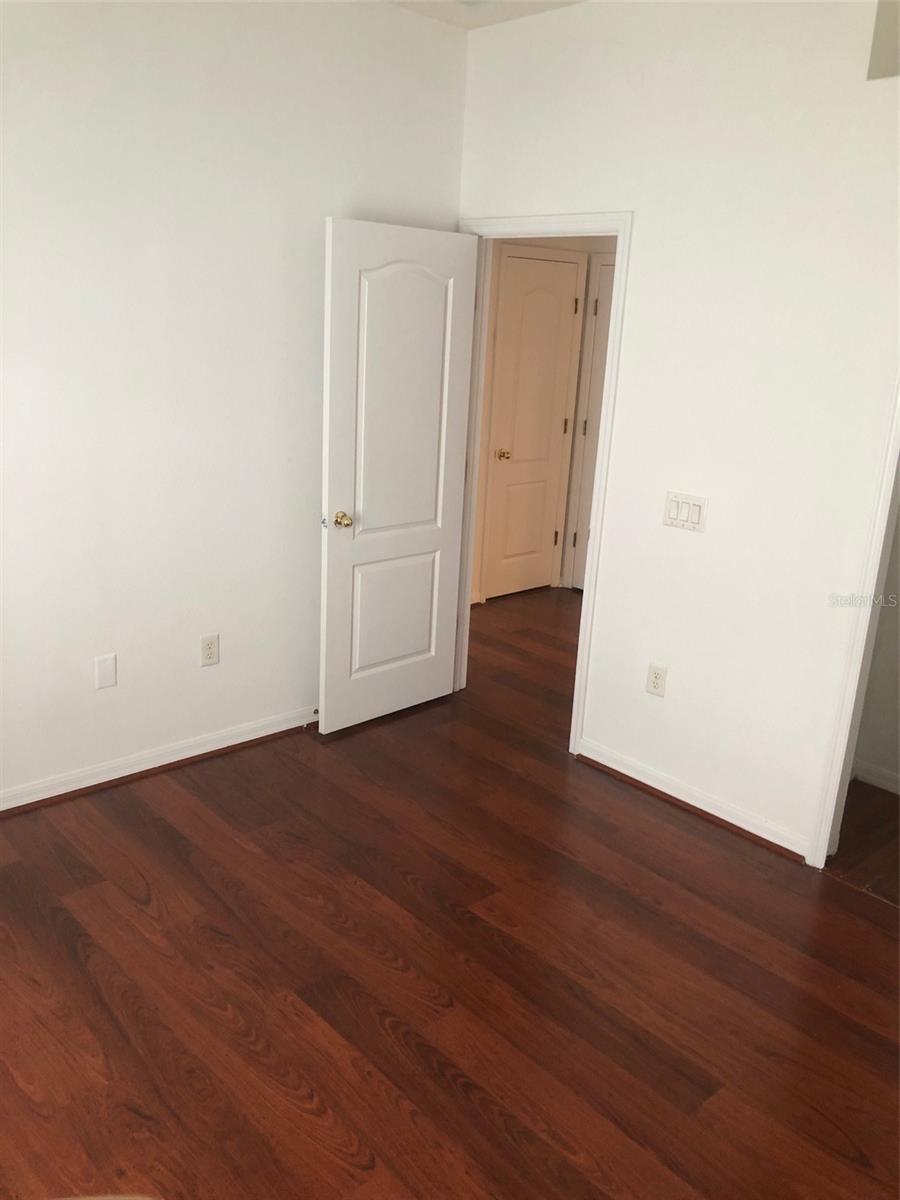 CARTER GLEN CONDO PH 2 - Residential