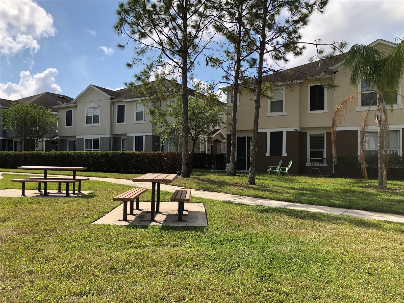 CARTER GLEN CONDO PH 2 - Residential