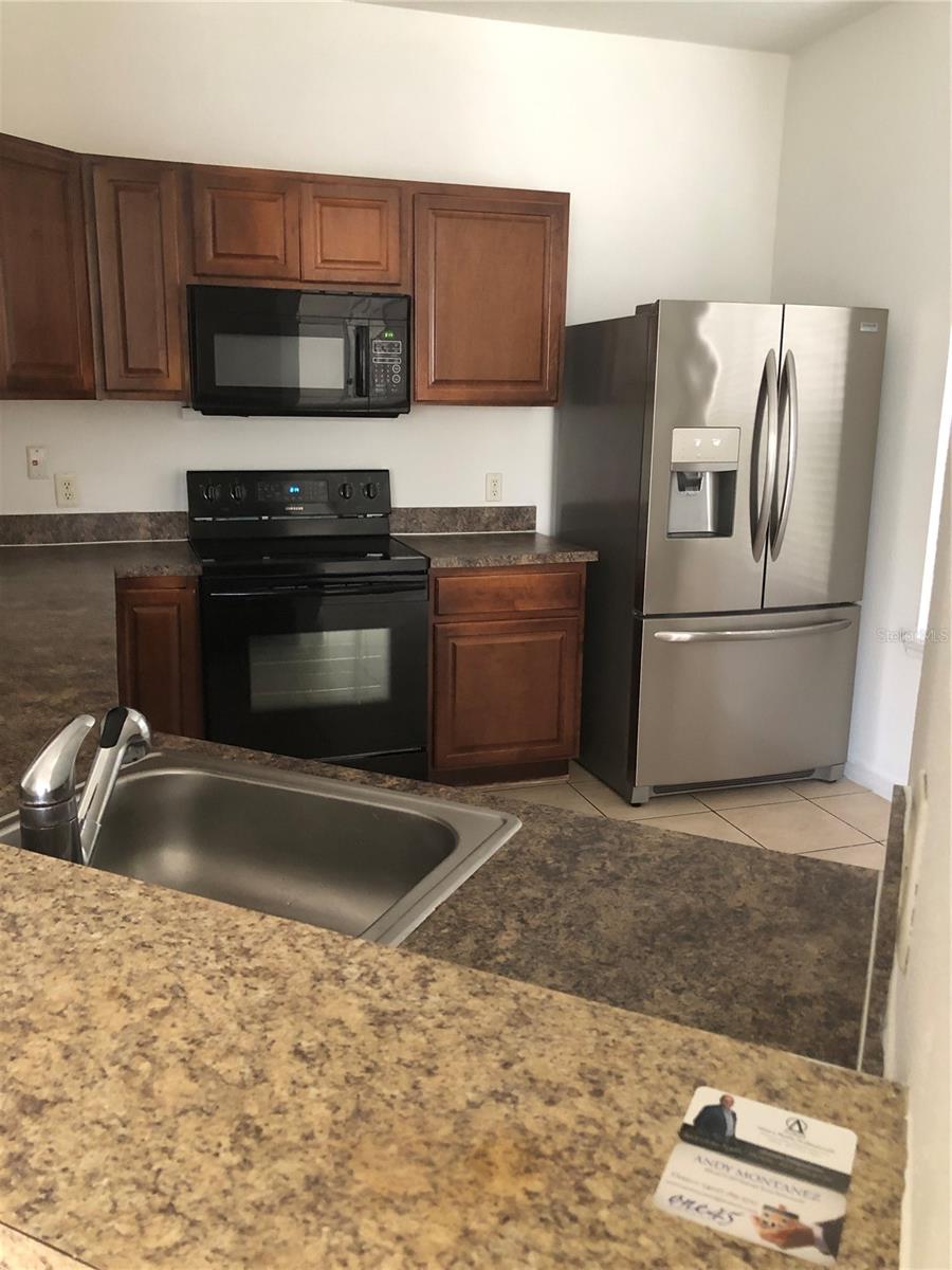 CARTER GLEN CONDO PH 2 - Residential