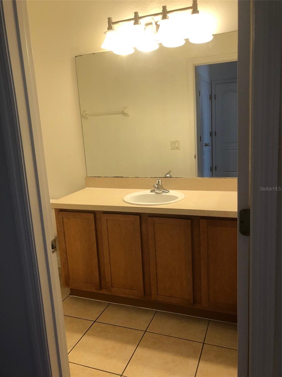 CARTER GLEN CONDO PH 2 - Residential