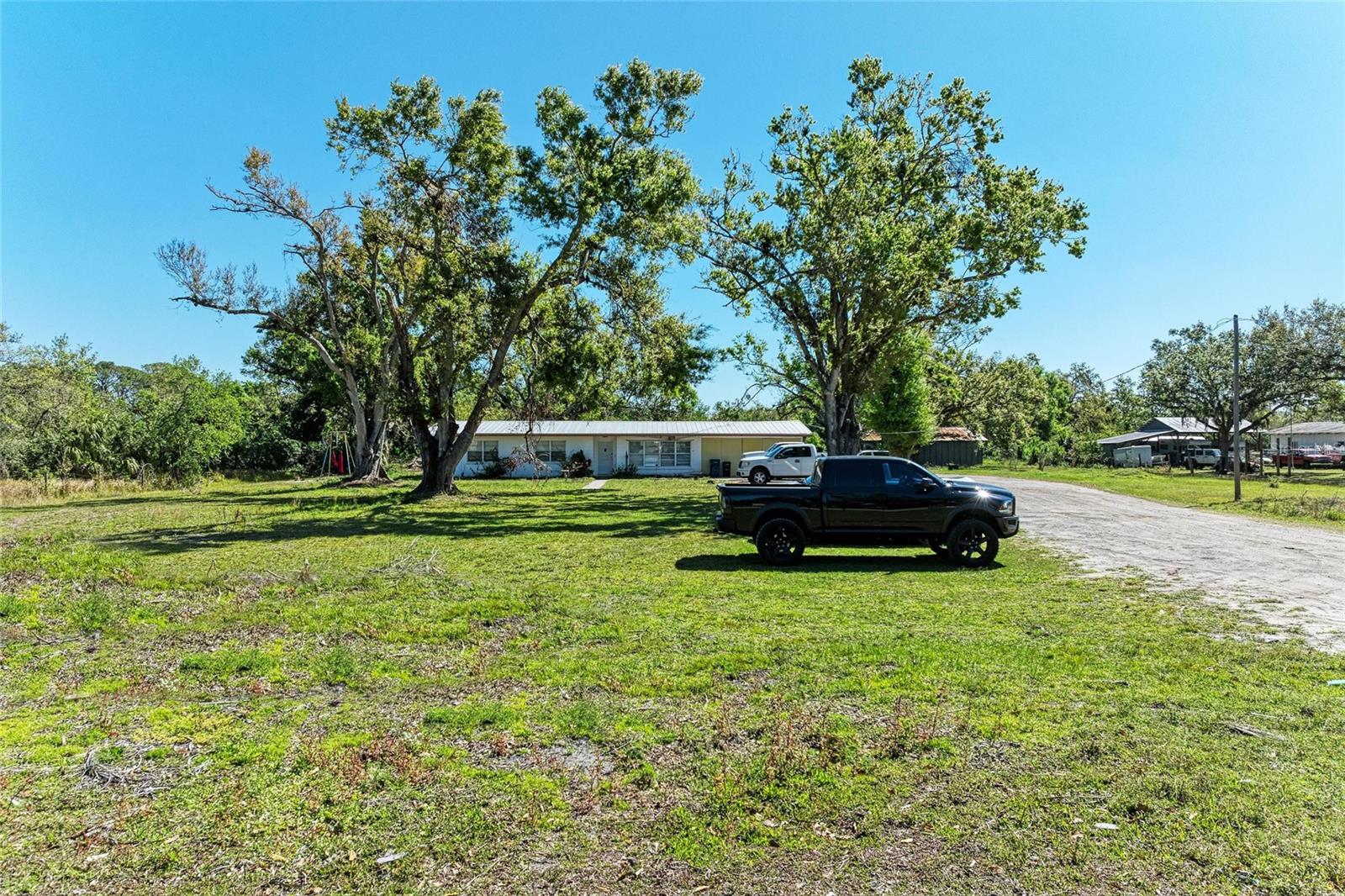 ELWOOD PARK CTD - Land