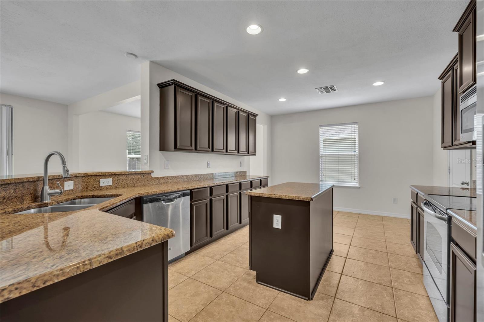 SAWGRASS BAY-PH 1B - Residential