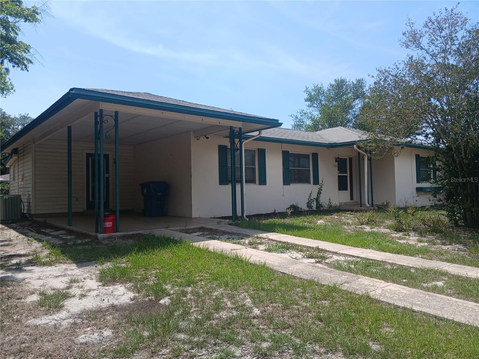 7304 ACORN CIRCLE