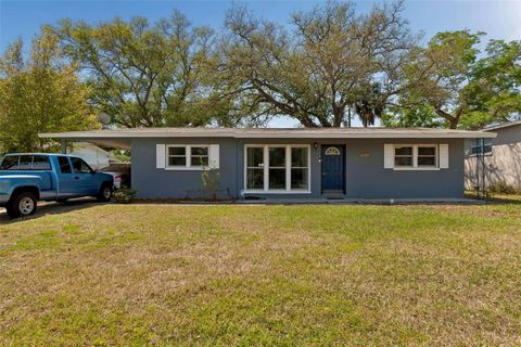 Photo of 4519 S Cooper Place, Tampa, FL 33611 (MLS # TB8492181)