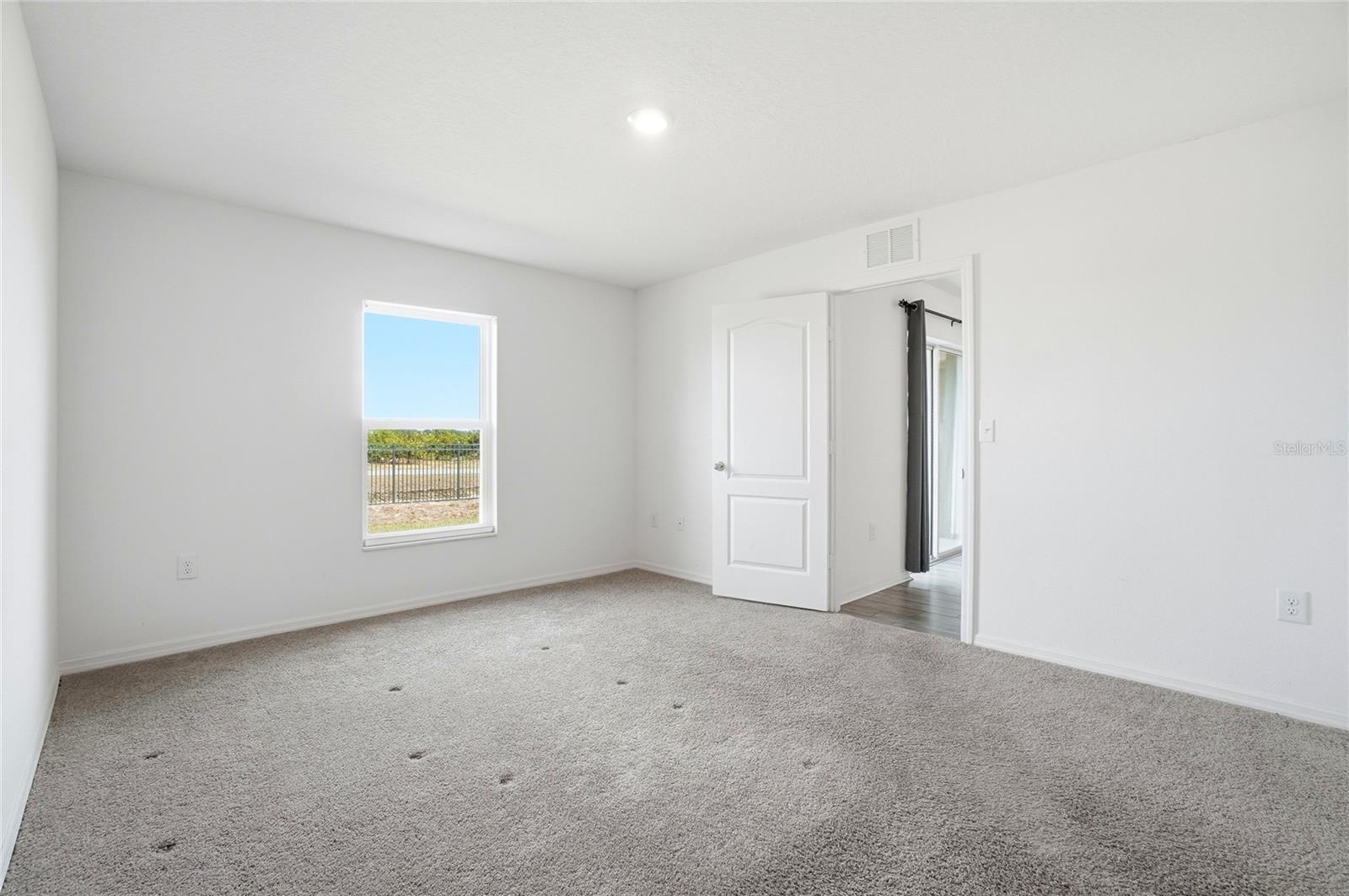 RIDGE/SWAN LAKE - Residential