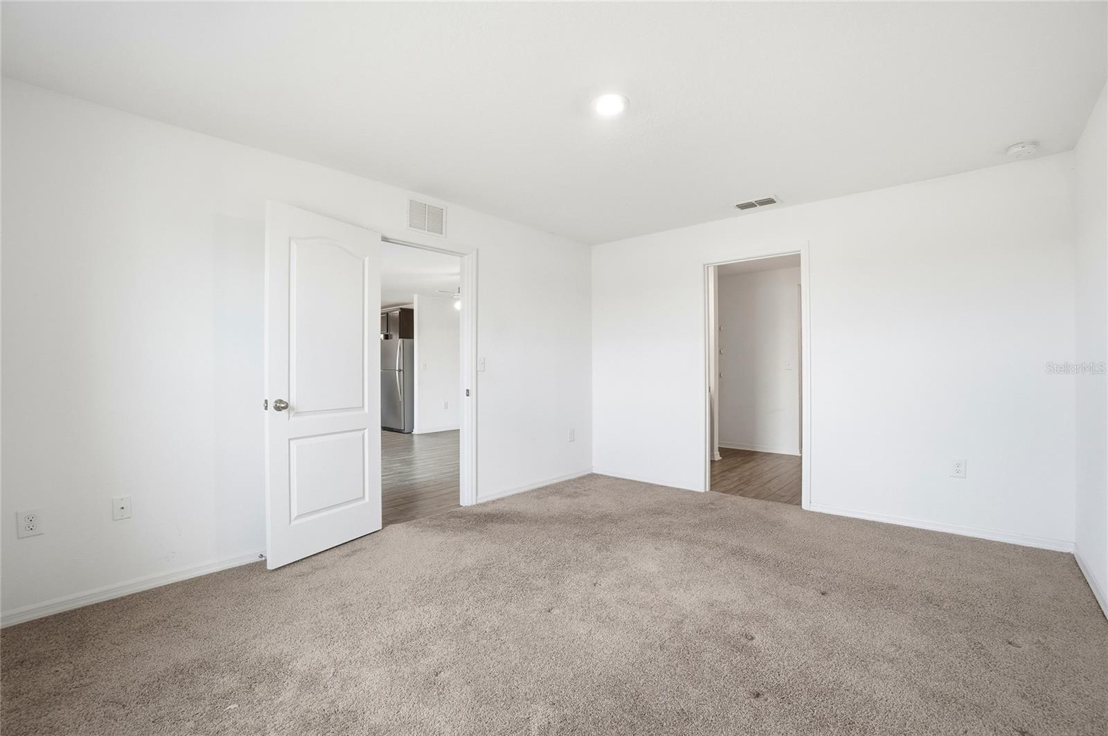 RIDGE/SWAN LAKE - Residential