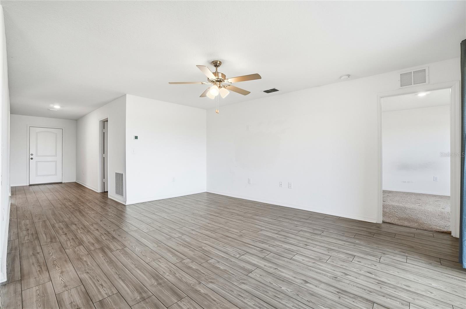 RIDGE/SWAN LAKE - Residential