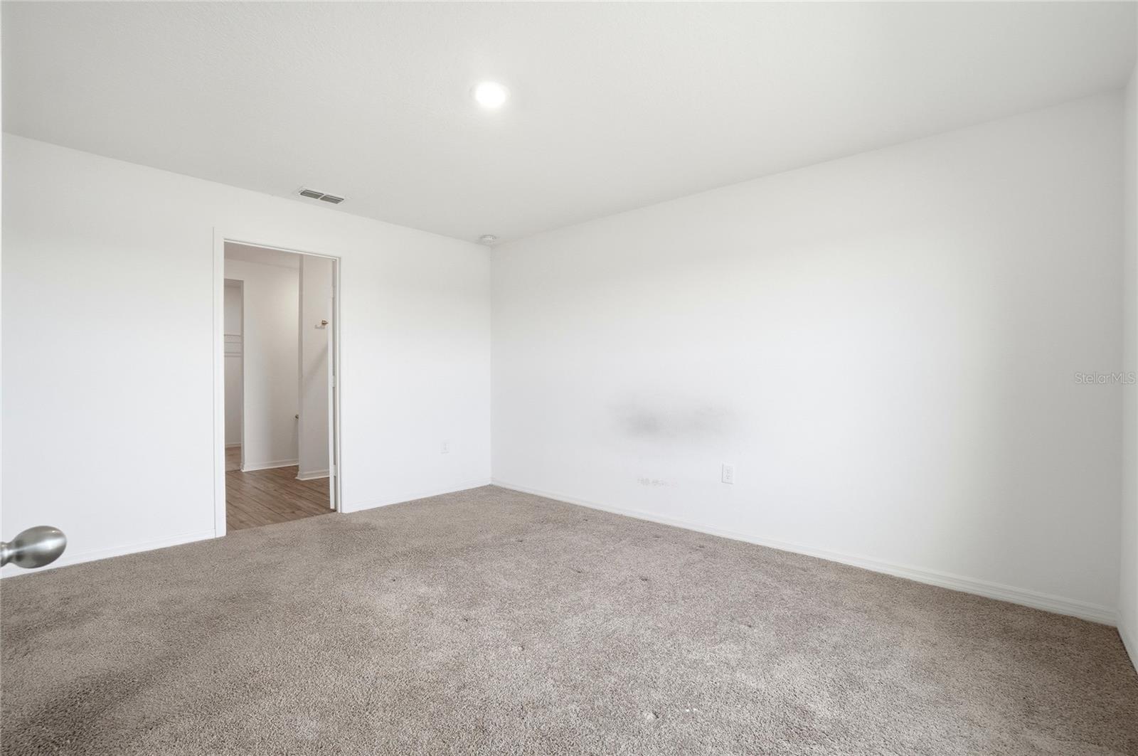 RIDGE/SWAN LAKE - Residential