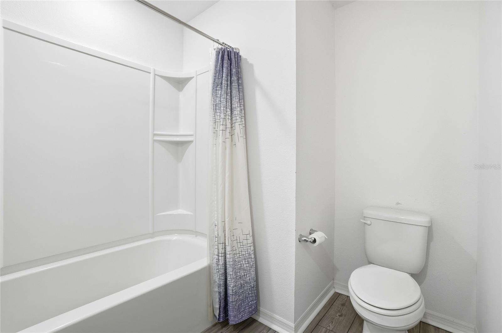 RIDGE/SWAN LAKE - Residential