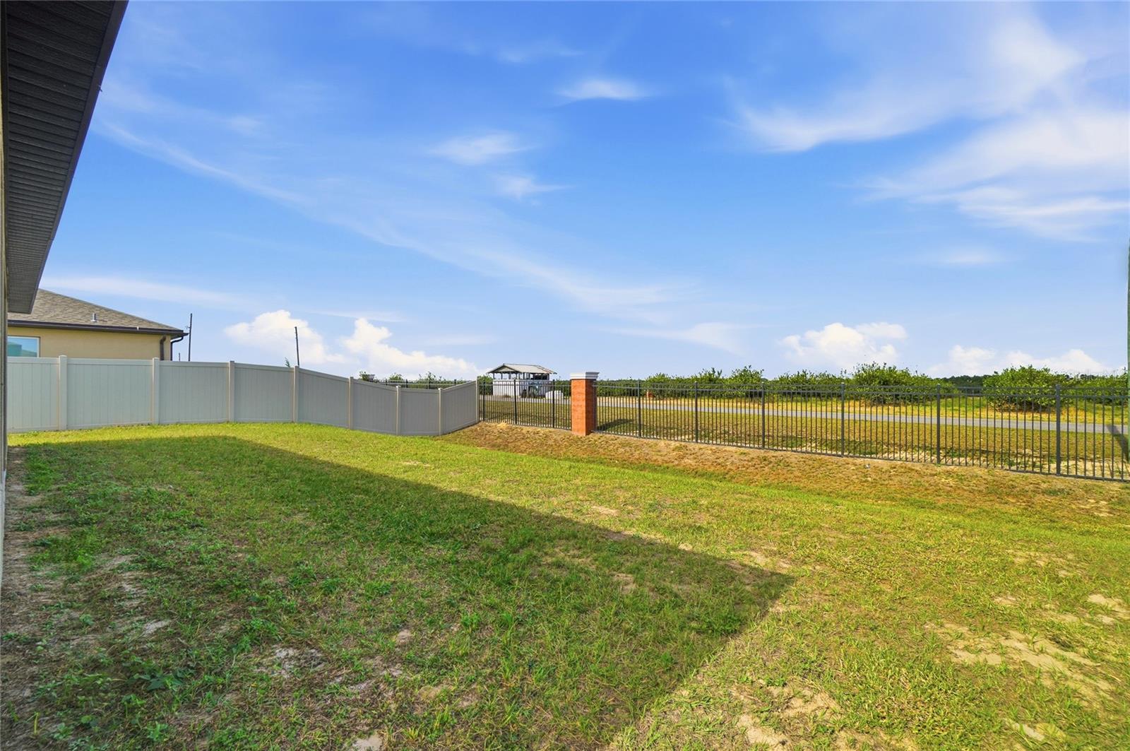 RIDGE/SWAN LAKE - Residential