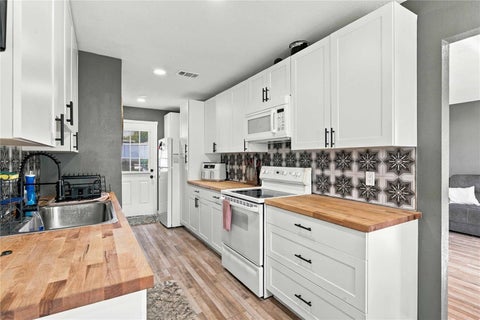 Tiny photo for 21485 SW Raintree Street, Dunnellon, FL 34431 (MLS # OM734840)