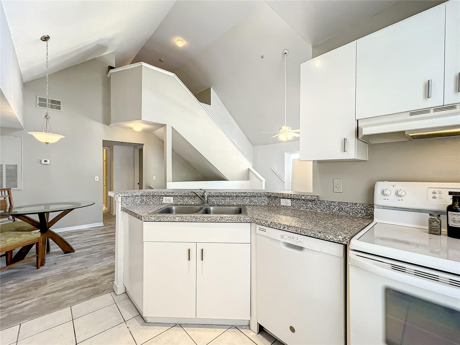 AZUR/METROWEST - Residential