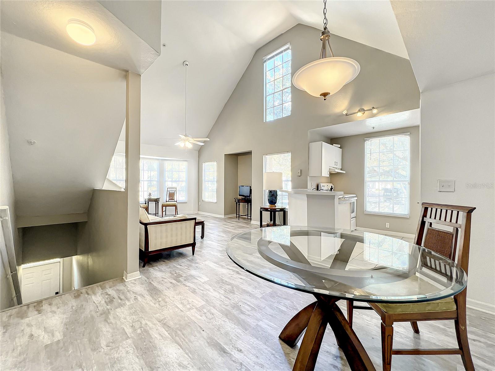 AZUR/METROWEST - Residential