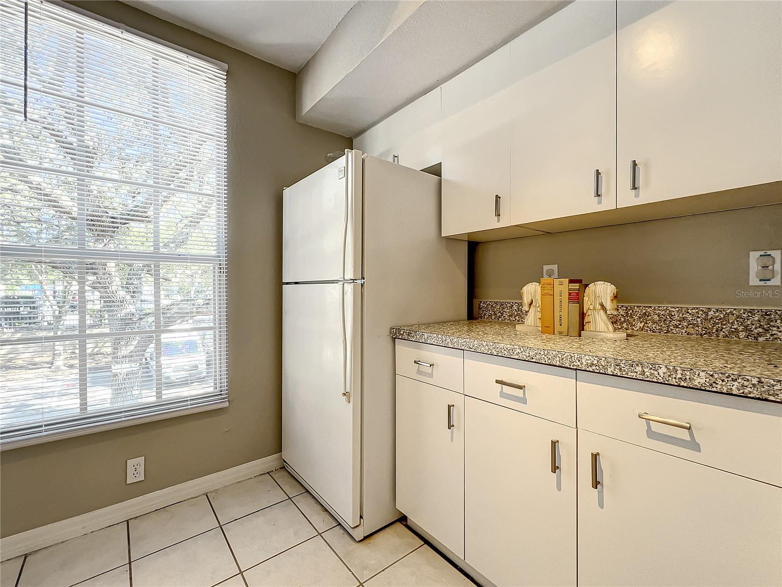 AZUR/METROWEST - Residential