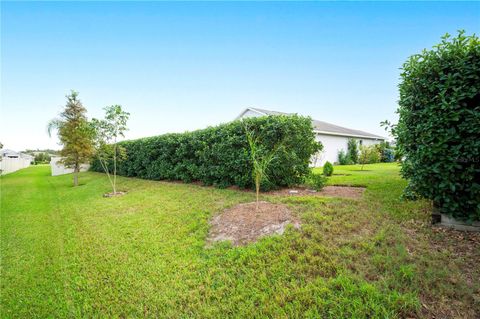 A home in LAKELAND