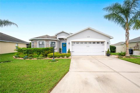 A home in LAKELAND