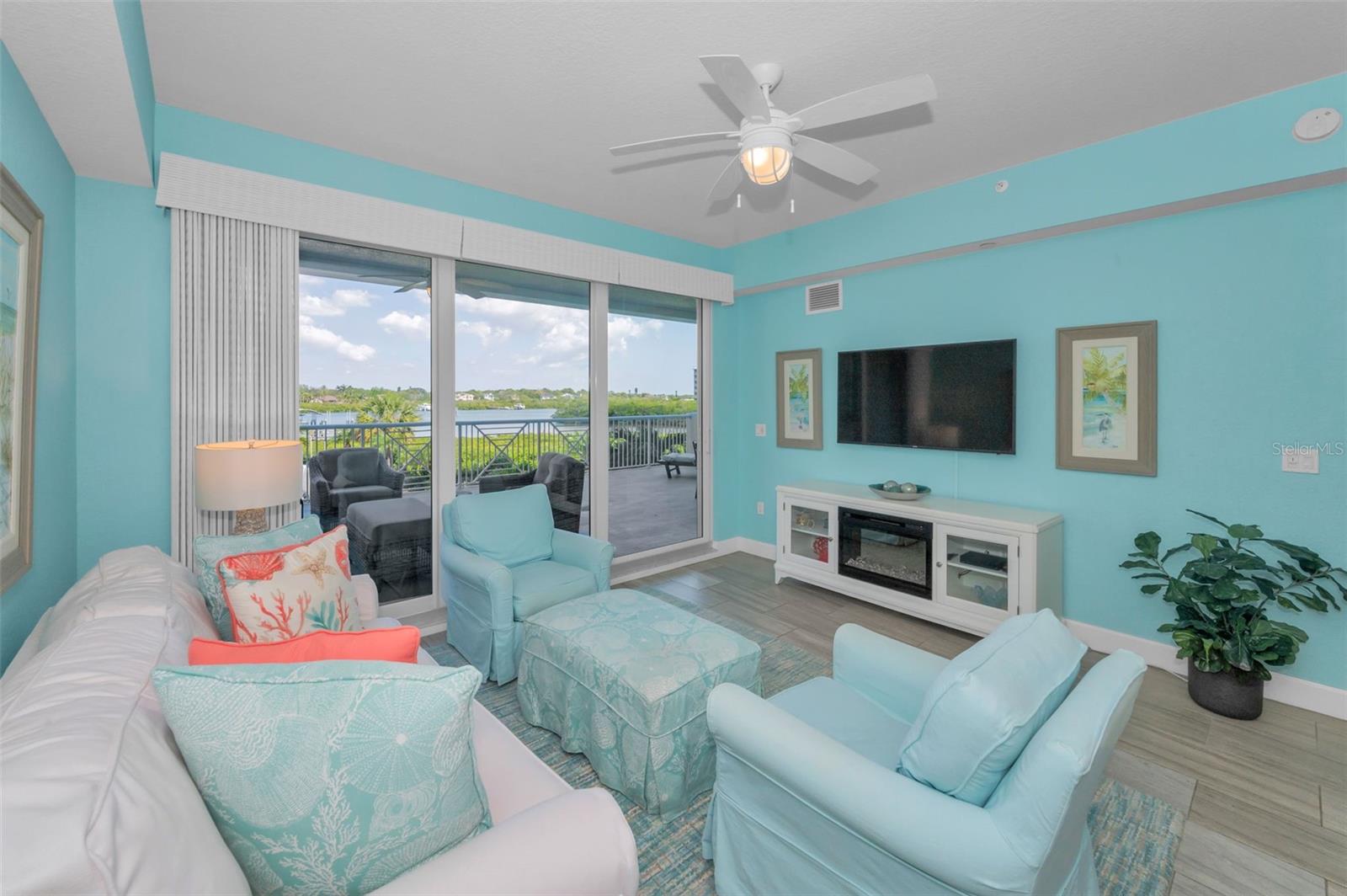 DOLPHIN KEY CONDO - Residential