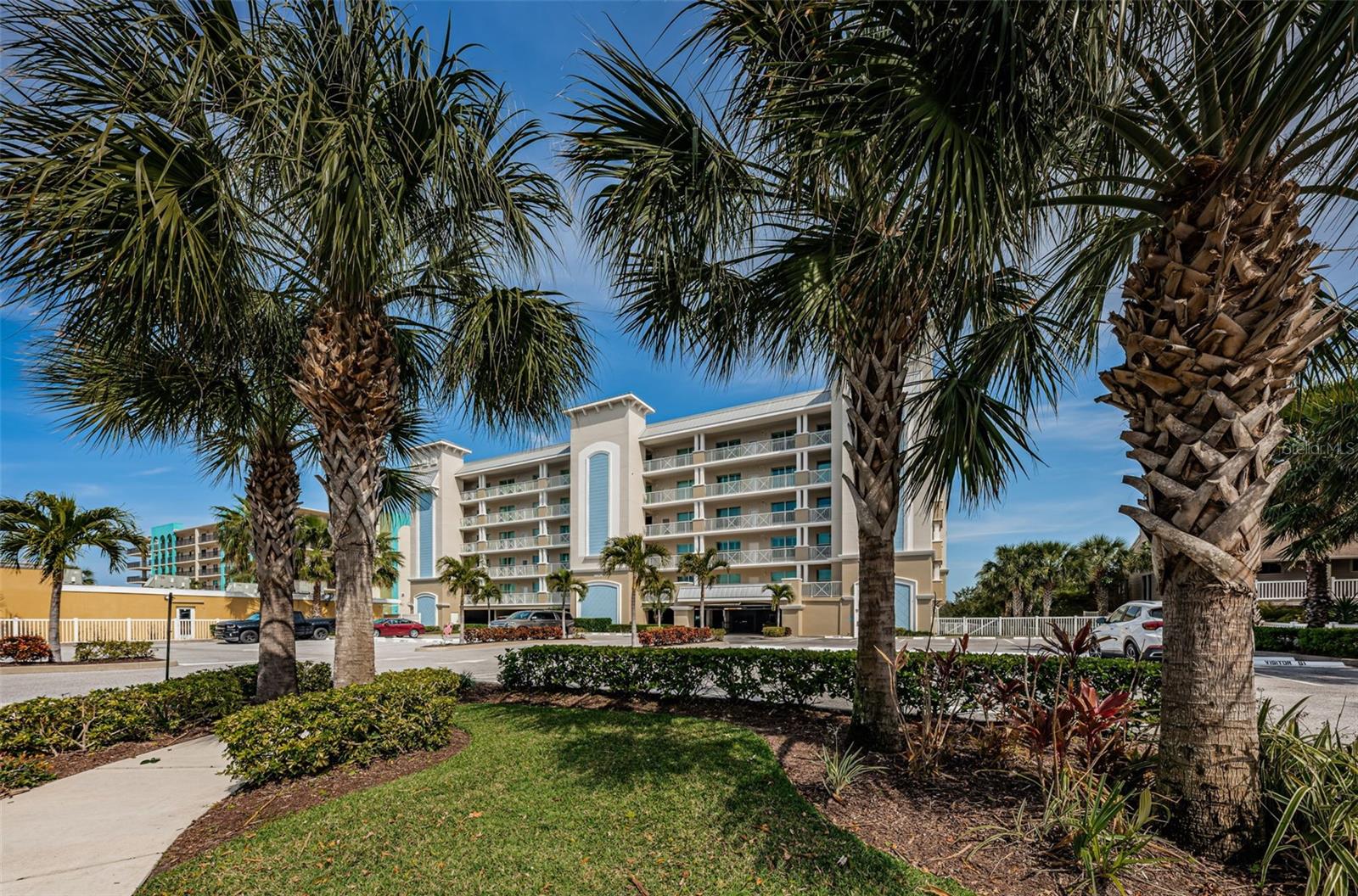 DOLPHIN KEY CONDO - Residential