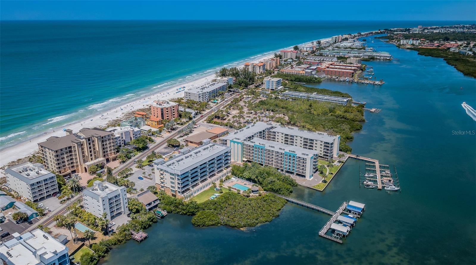 DOLPHIN KEY CONDO - Residential