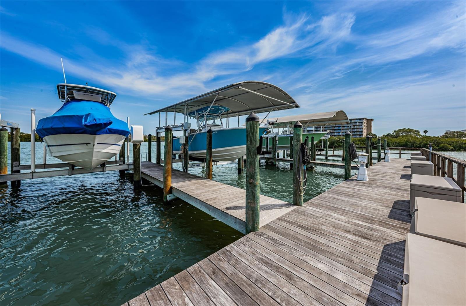 DOLPHIN KEY CONDO - Residential