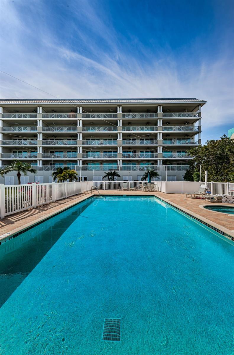 DOLPHIN KEY CONDO - Residential