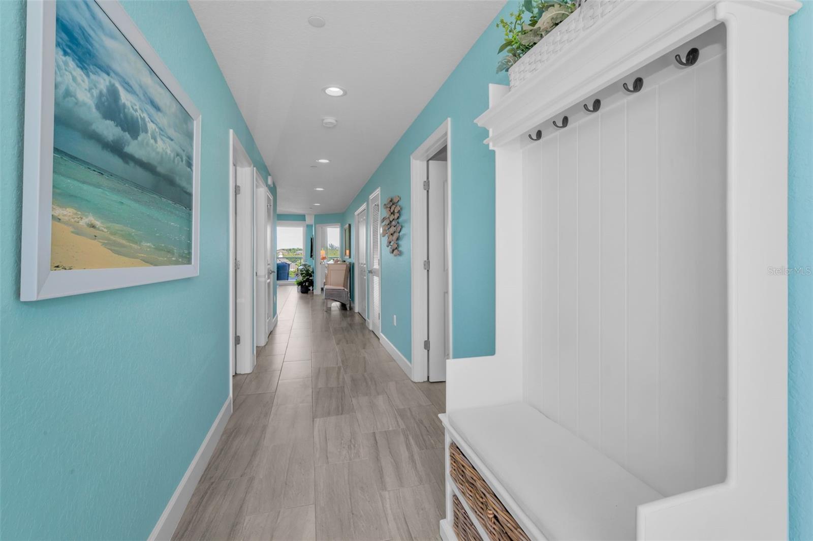 DOLPHIN KEY CONDO - Residential