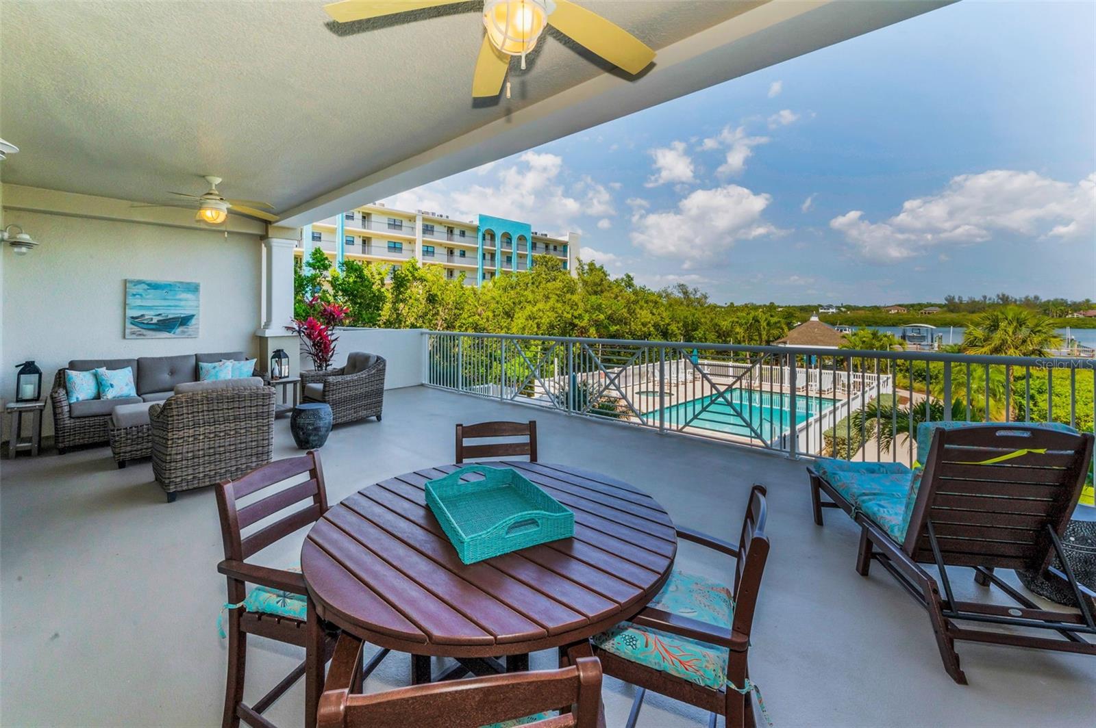 DOLPHIN KEY CONDO - Residential