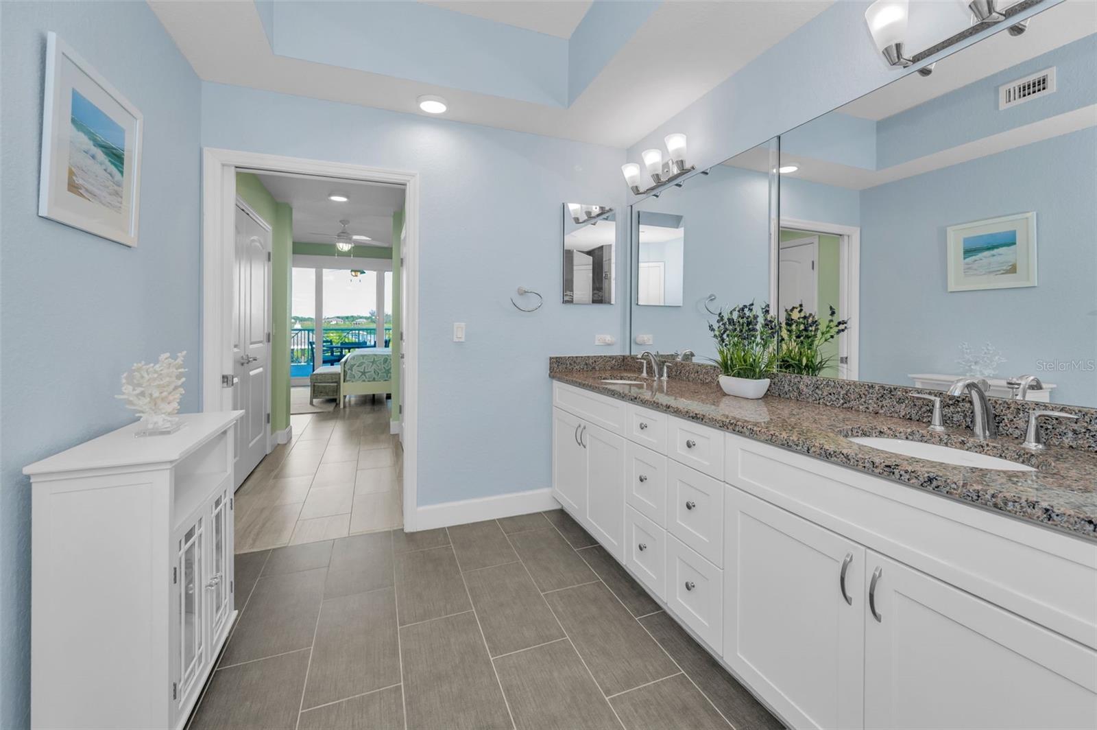 DOLPHIN KEY CONDO - Residential