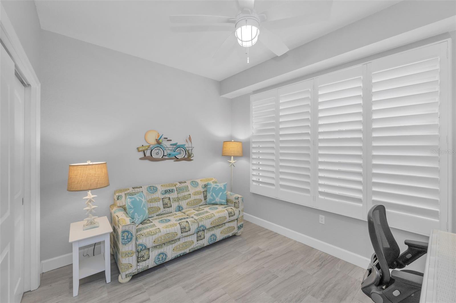 DOLPHIN KEY CONDO - Residential